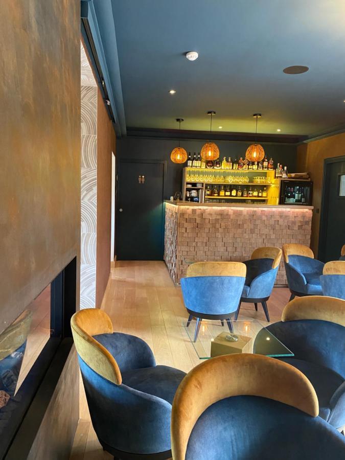 Hotel De La Poste Falaise  Eksteriør bilde