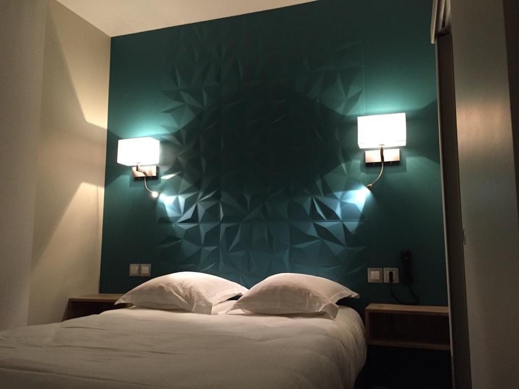 Hotel De La Poste Falaise  Rom bilde